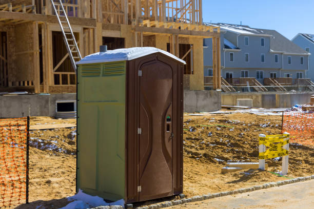 Best Porta potty rental near me  in Plano, KY